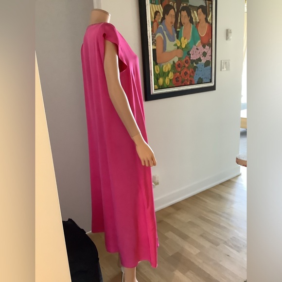 Magnificent New Collection dress - Picture 3 of 6